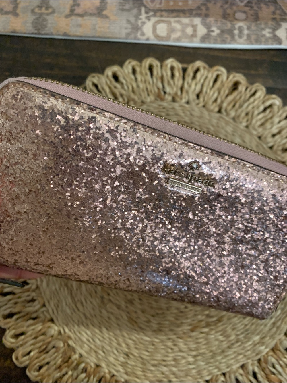 Kate Spade Storybook lining pink glitter zip around wallet - Picture 4 of 9